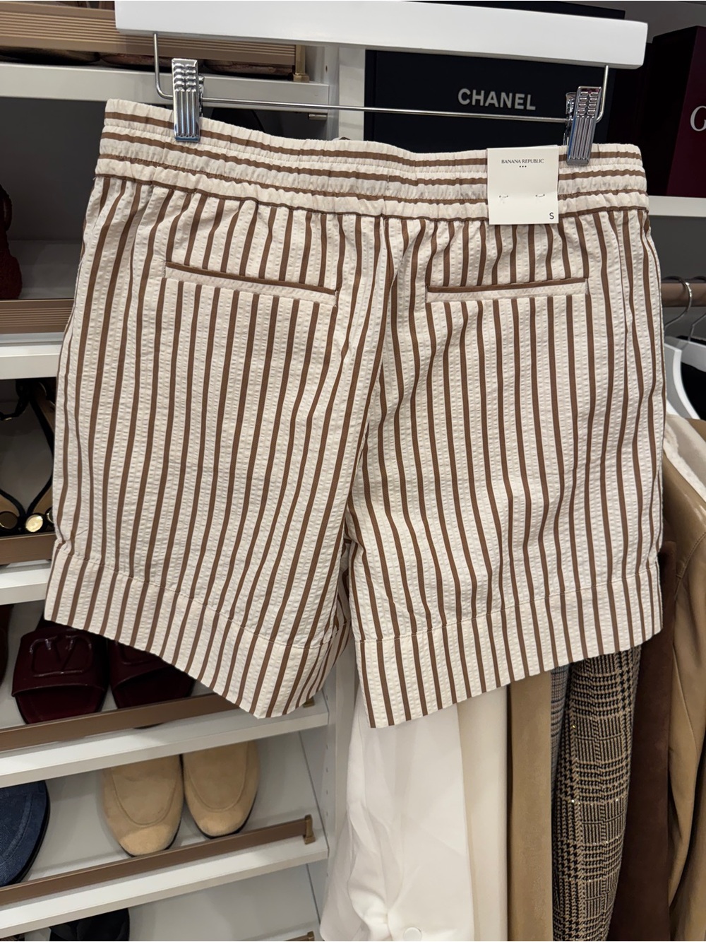 Banana Republic Cream and Brown Striped Mid-Rise Shorts - Picture 8 of 8